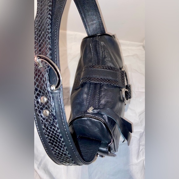 Women’s vintage Y2K DOLCE&GABBANA Black leather shoulder bag - Picture 8 of 16